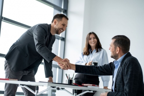 ICL Services � ������������ ������������ ��� ��������� ������ ������������ ���������� �������