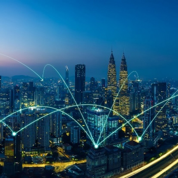 �������� Fujitsu �������� ��-������ ������� ����